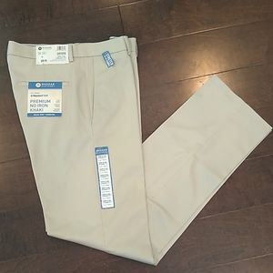 Haggar Classic Fit No Iron Khaki Pants